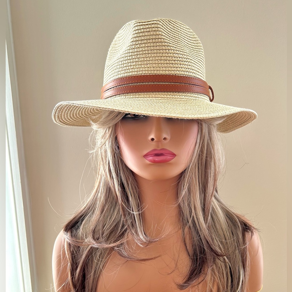 Straw Hat with Faux Leather Band in Apricot/Cream
